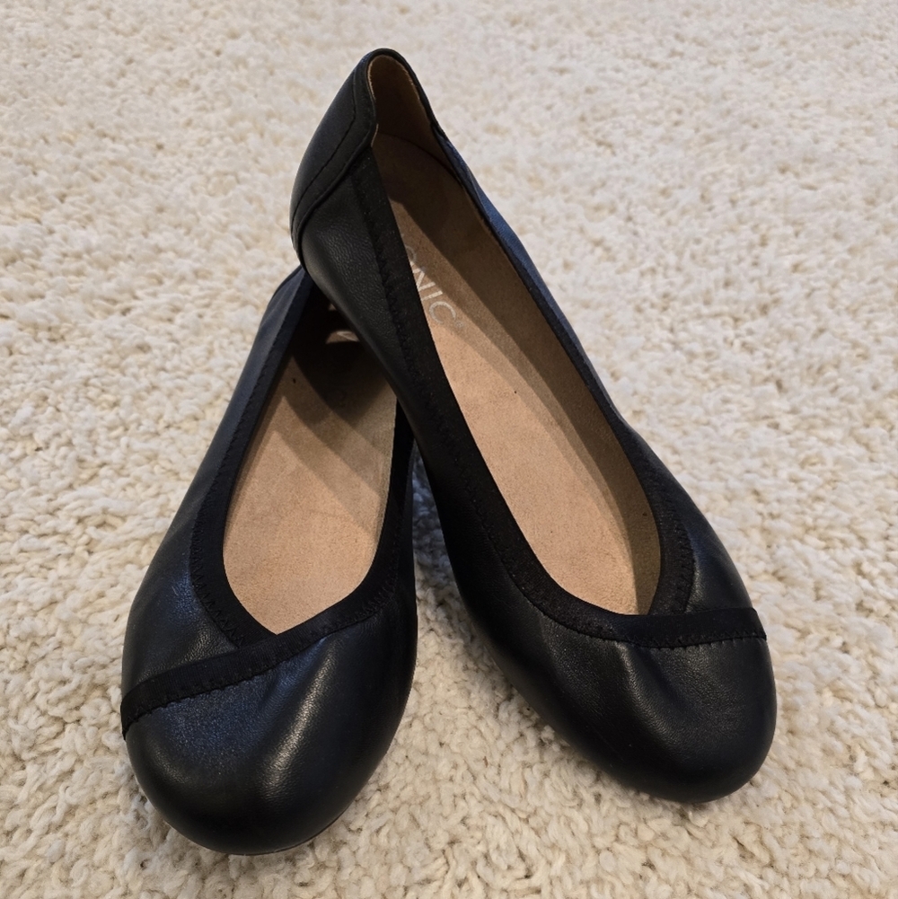 Vionic Carroll Black Leather Ballet Flats Ladies Size 6.5 Comfy Casual Leather